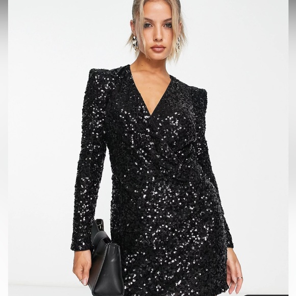 PERFECT CONNECTION DRESS - Picture 1 of 11